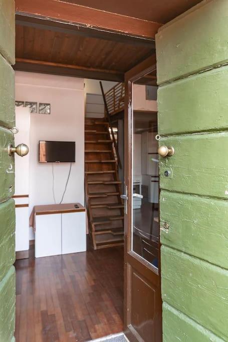 Navigli - Centro Vintage Apt - Movida&free Wifi *