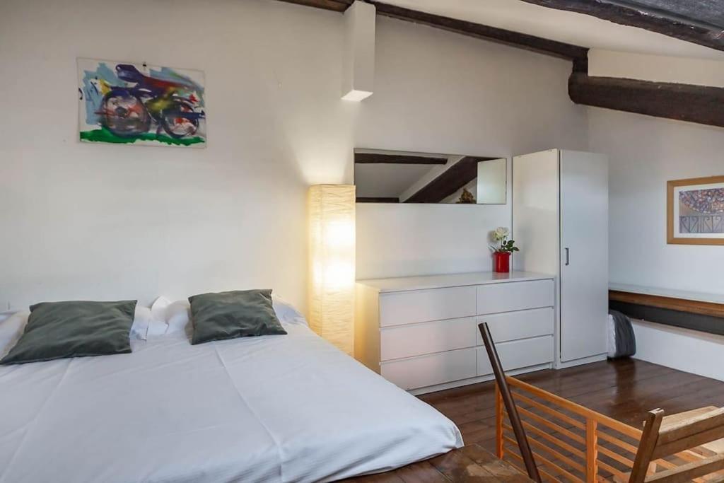 Navigli - Centro Vintage Apt - Movida&free Wifi Milan