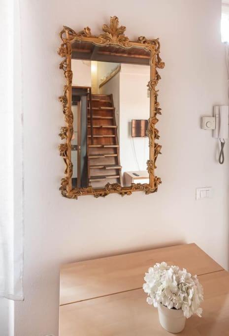 Navigli - Centro Vintage Apt - Movida&free Wifi Appartement