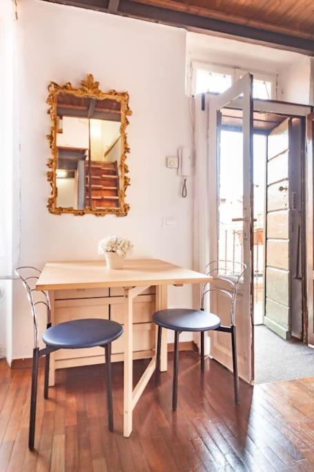 Apartamento Navigli - Centro Vintage Apt - Movida&free Wifi *